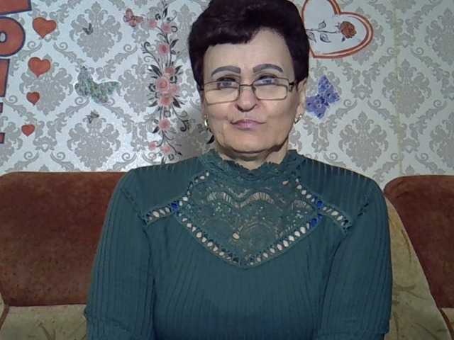 PaulaGolden — live female cam
