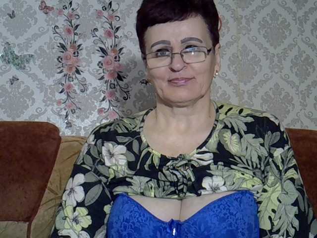 PaulaGolden live cam on BongaCams