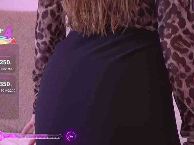 _JenniferBomb webcam