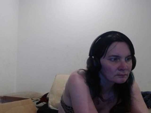 hotmodel1984 live cam on BongaCams