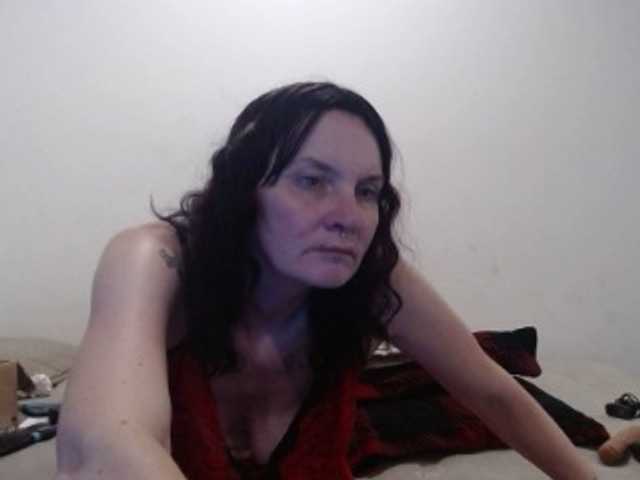hotmodel1984 live cam on BongaCams