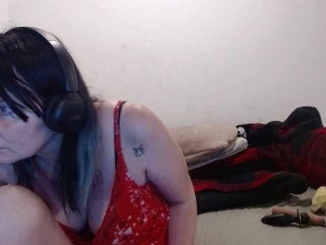 hotmodel1984 live cam on BongaCams