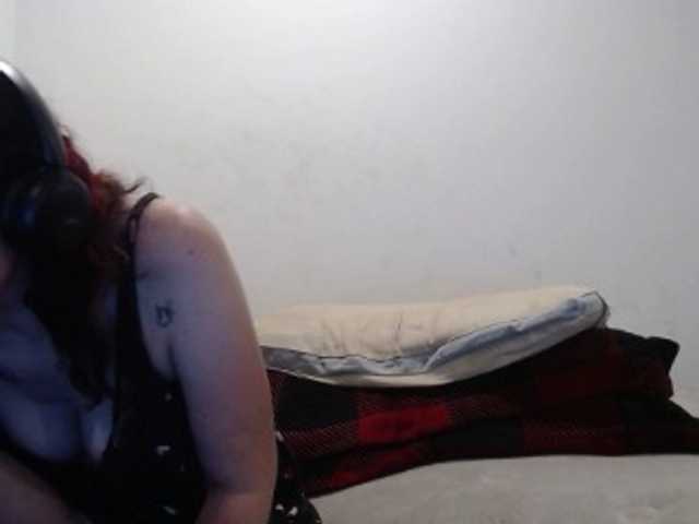 hotmodel1984 live cam on BongaCams
