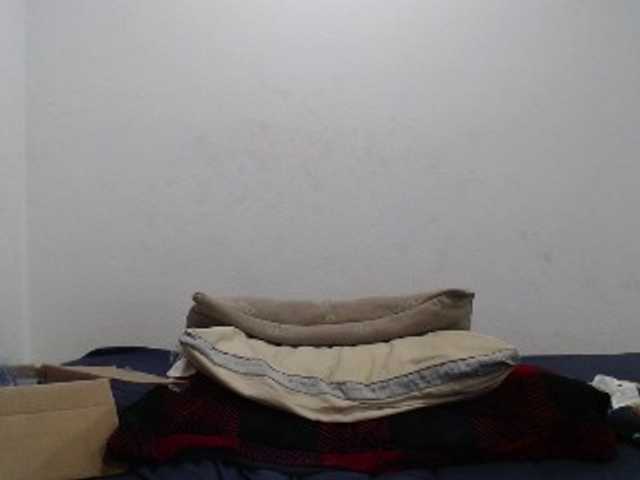 hotmodel1984 live cam on BongaCams