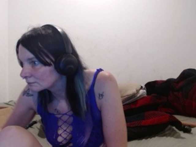 hotmodel1984 live cam on BongaCams
