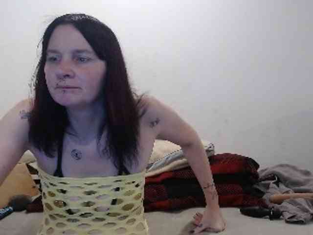 hotmodel1984 webcam