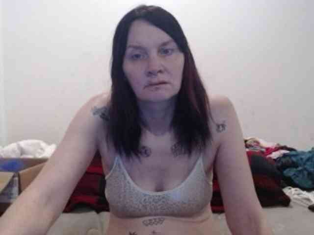 hotmodel1984 webcam