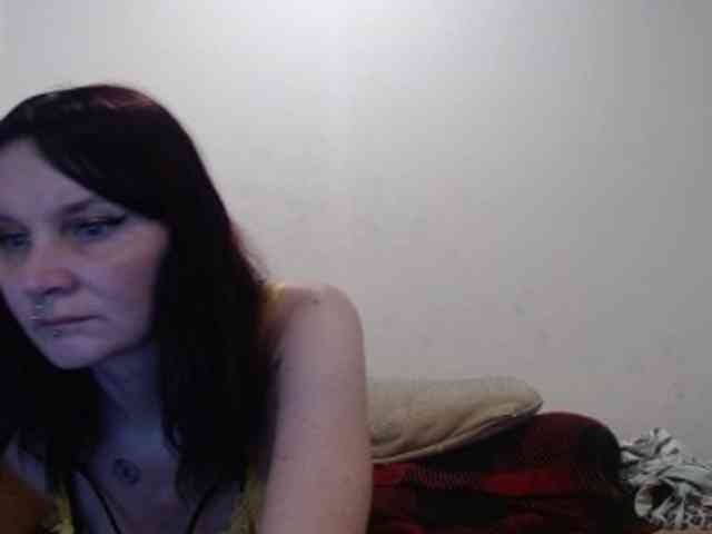 hotmodel1984 webcam