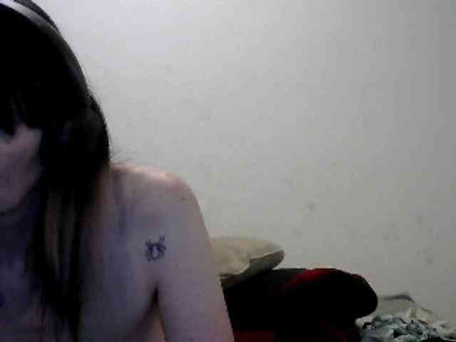 hotmodel1984 webcam