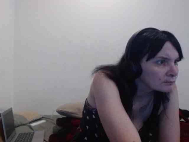 hotmodel1984 webcam