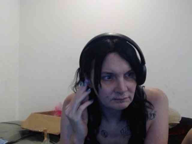 hotmodel1984 webcam