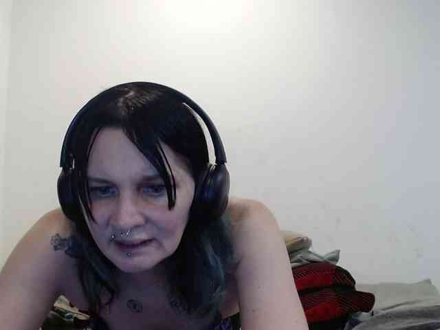 hotmodel1984 webcam