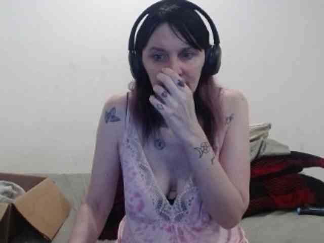 hotmodel1984 webcam
