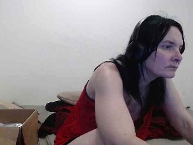 hotmodel1984 webcam