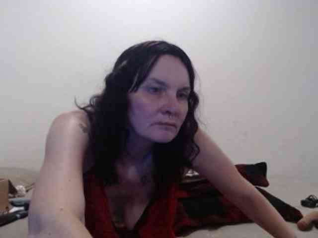 hotmodel1984 webcam