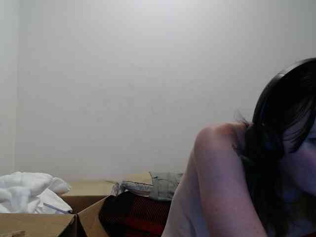 hotmodel1984 webcam