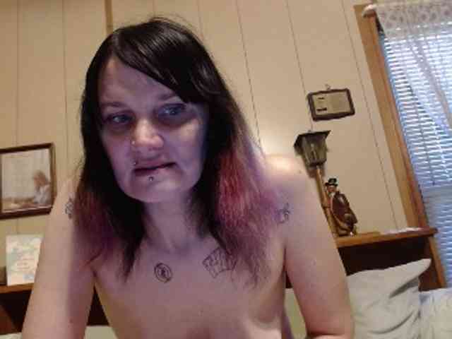 hotmodel1984 webcam