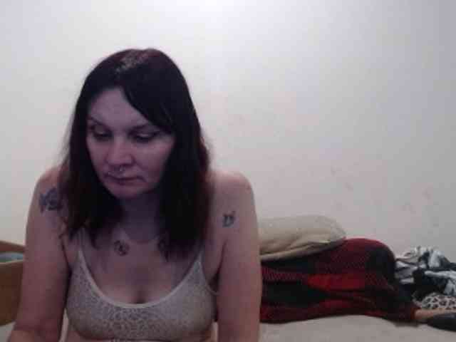 hotmodel1984 webcam