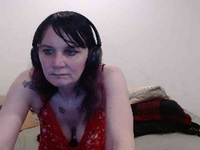 hotmodel1984 webcam