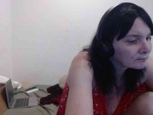hotmodel1984 webcam