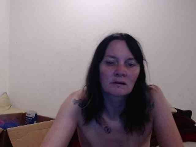 hotmodel1984 webcam