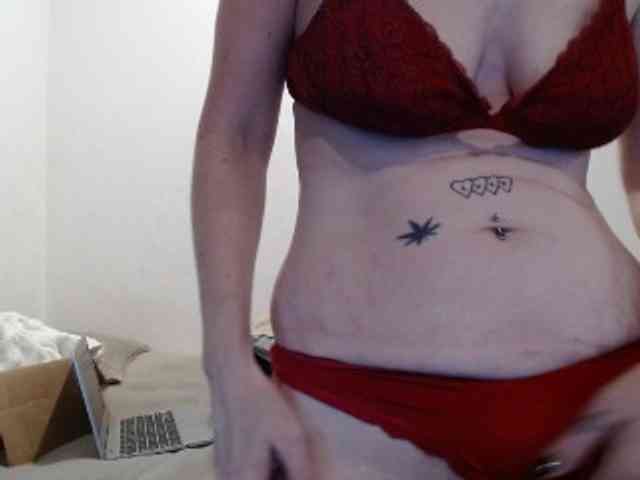 hotmodel1984 webcam