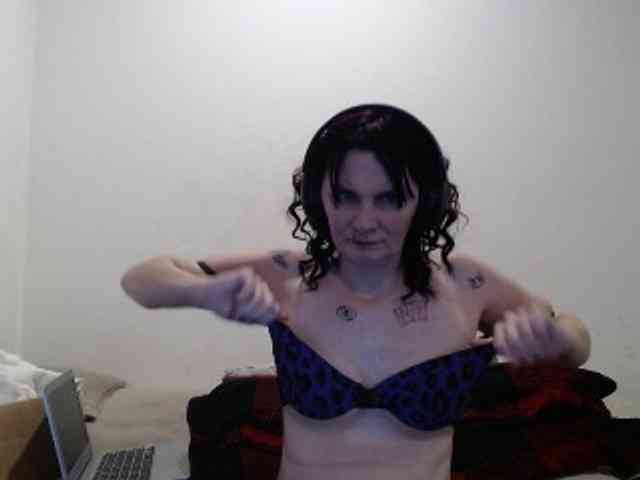 hotmodel1984 webcam