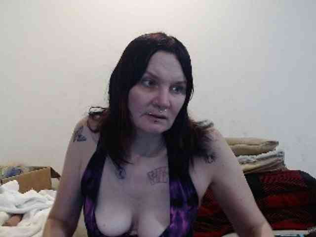 hotmodel1984 webcam