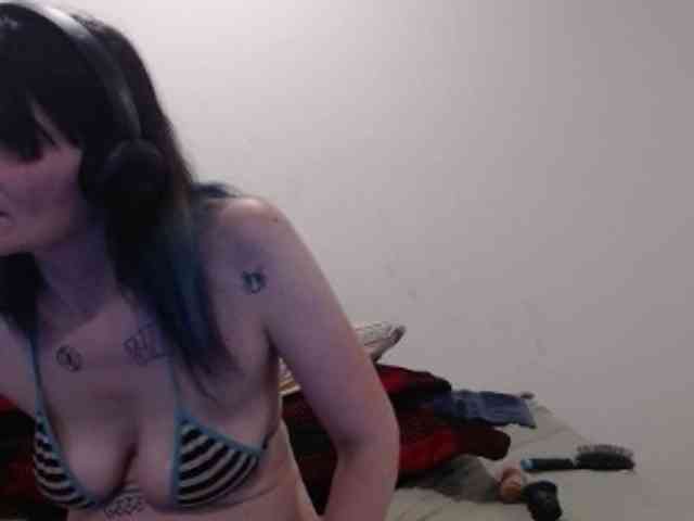 hotmodel1984 webcam