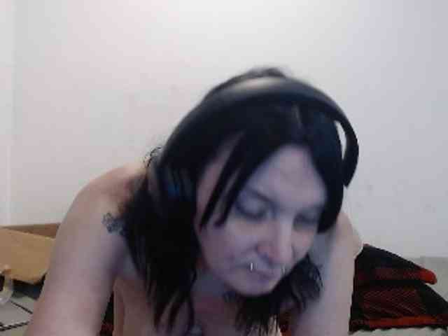 hotmodel1984 webcam