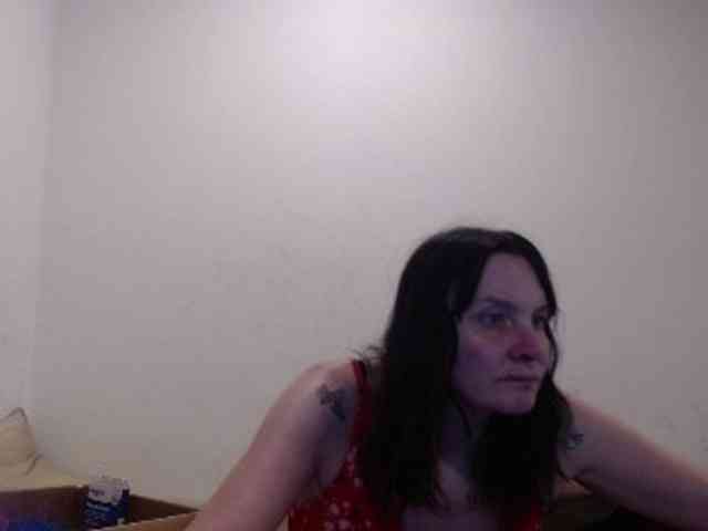 hotmodel1984 webcam