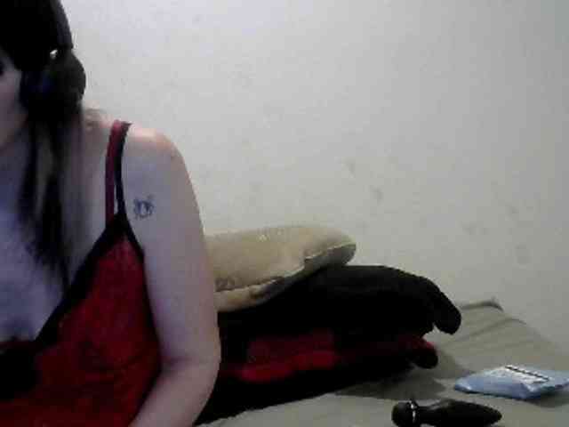 hotmodel1984 webcam