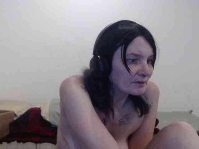 hotmodel1984 webcam