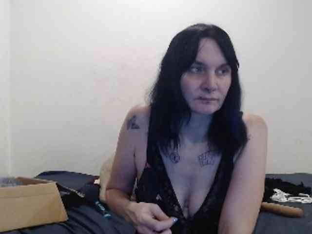 hotmodel1984 webcam