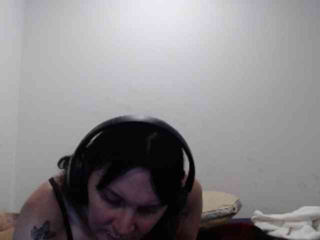 hotmodel1984 webcam