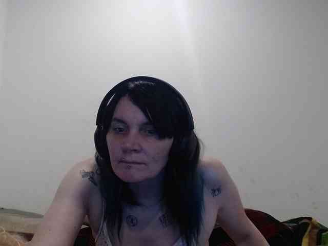 hotmodel1984 webcam
