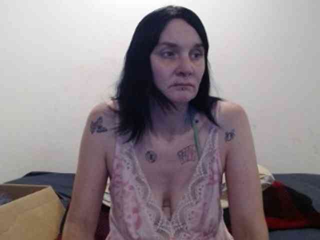 hotmodel1984 webcam