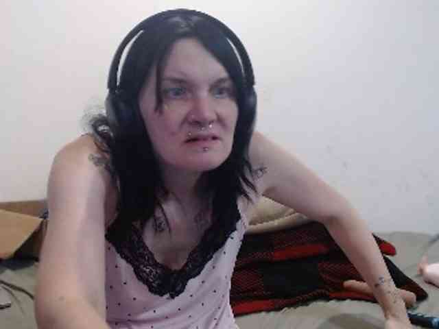 hotmodel1984 webcam