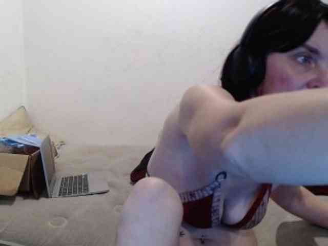 hotmodel1984 webcam