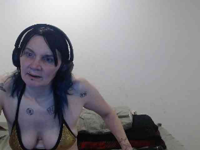 hotmodel1984 webcam