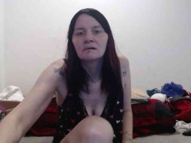 hotmodel1984 webcam