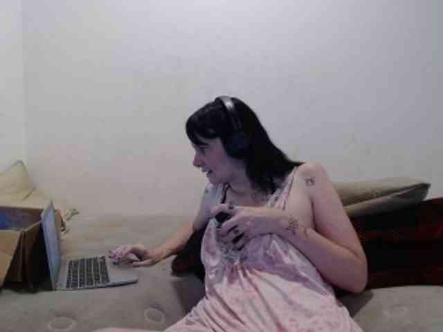 hotmodel1984 webcam