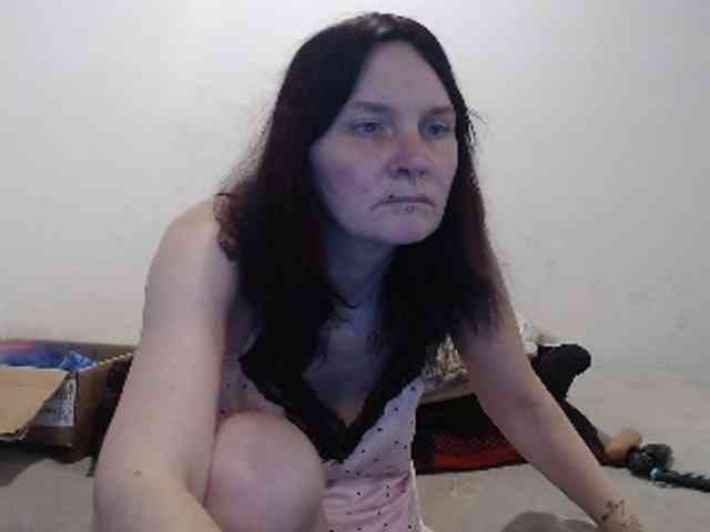 hotmodel1984 webcam