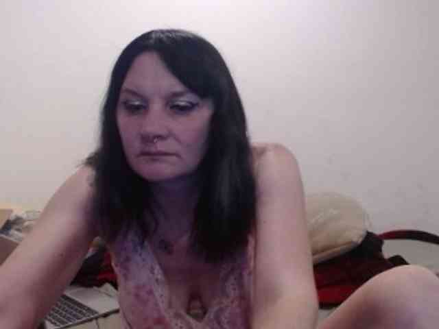 hotmodel1984 webcam