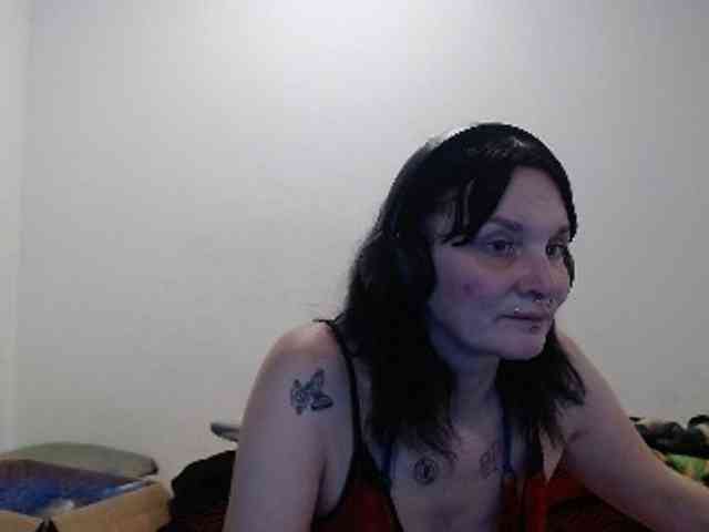 hotmodel1984 webcam