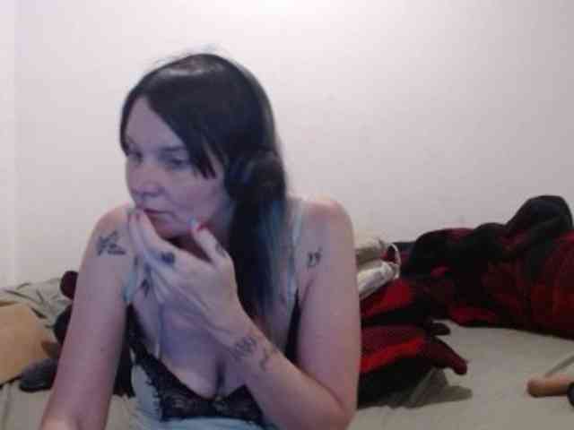 hotmodel1984 webcam