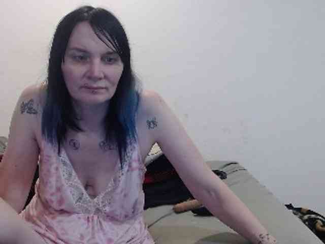 hotmodel1984 webcam