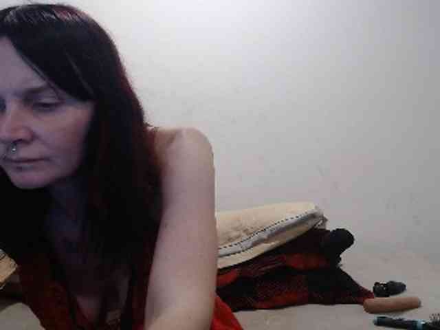hotmodel1984 webcam