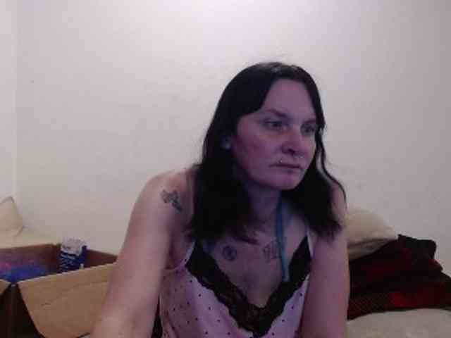 hotmodel1984 webcam