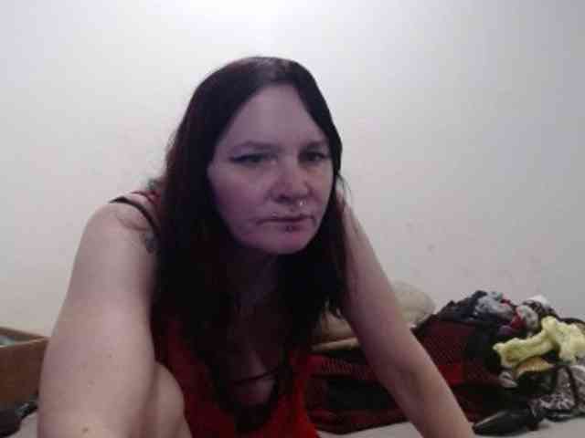 hotmodel1984 webcam
